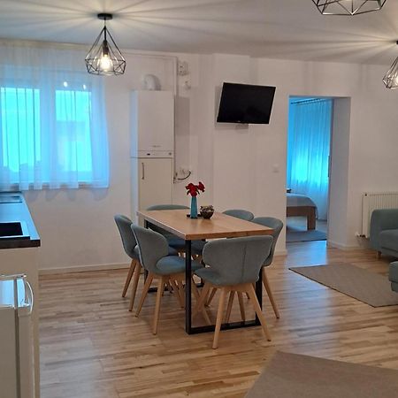 Chrysanthemum Apartment Sighisoara Ngoại thất bức ảnh