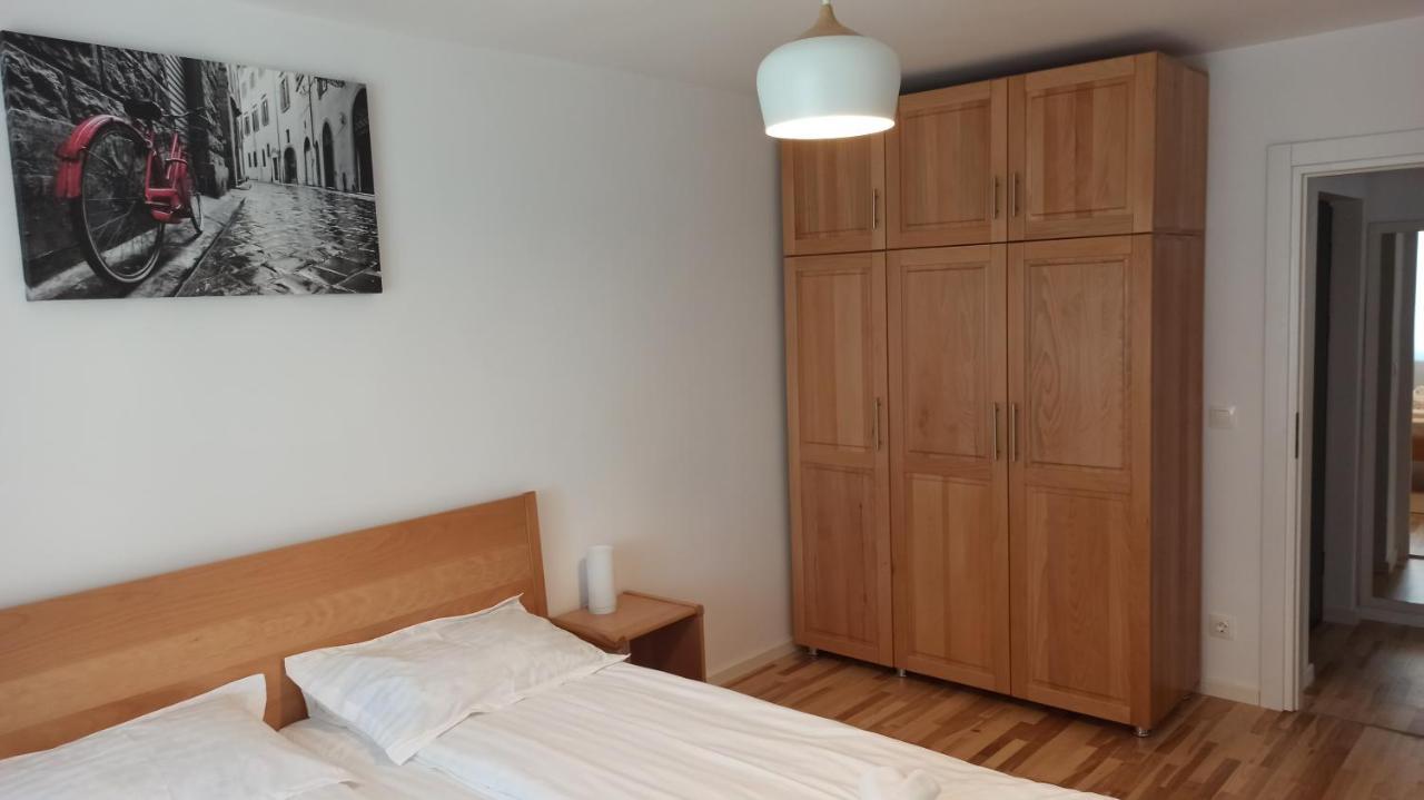 Chrysanthemum Apartment Sighisoara Ngoại thất bức ảnh